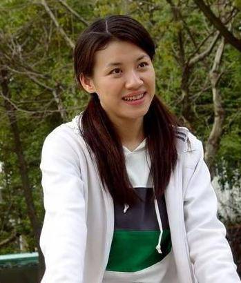 她本是阔太太，被导演喊来临时救场，却意外走红，50岁片约不断