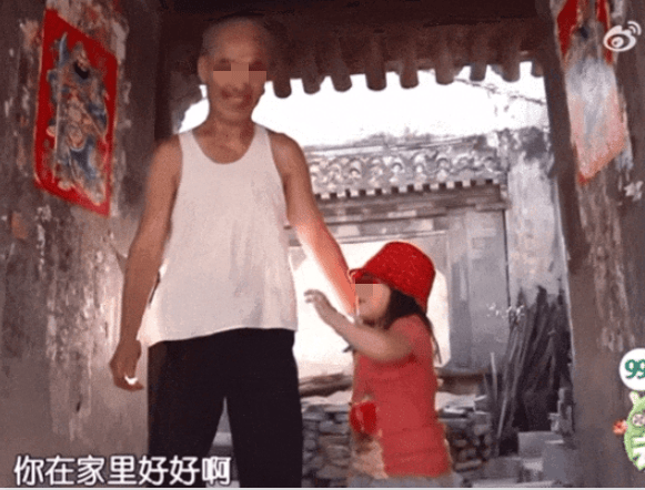 12岁甜馨自爆被孤立，网友一语道破：小孩的社交圈，才是“修罗场”